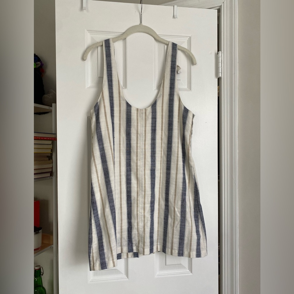 Altar’s State Overall Dress - Picture 2 of 2